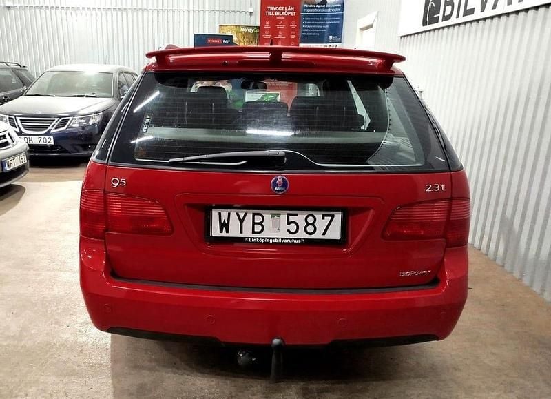 Begagnad Saab 9-5 Vector 221 HK (162 kW) 2006 Röd Kombi
