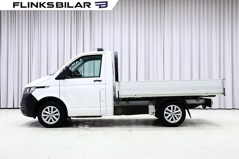 Vit Begagnad 2021 VW Transporter Van | 349 875 kr - Bild 1/4