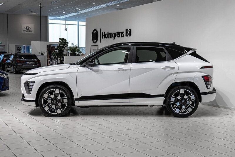 Begagnad Hyundai Kona Advanced 160 kW (218 HK) 2023 Vit SUV