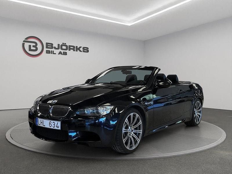 Svart Begagnad 2008 BMW M3 Cabriolet Cab | 439 500 kr (Marknadspris) - Bild 1/4