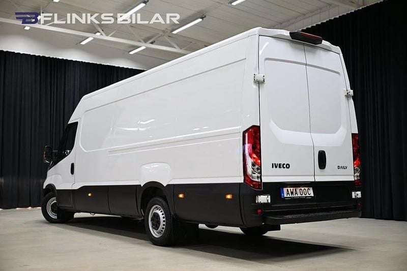 Begagnad Iveco Daily 136 HK (100 kW) 2023 Vit