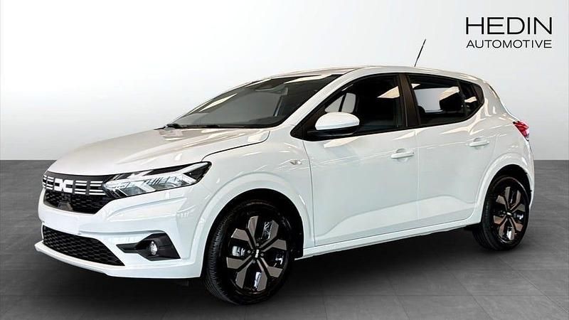 Vit (white) Ny 2025 Dacia Sandero Expression Halvkombi | 219 900 kr (Marknadspris) - Bild 1/4