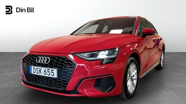 Tangoröd metallic Begagnad 2022 Audi A3 Proline | 224 000 kr (Marknadspris) - Bild 1/3
