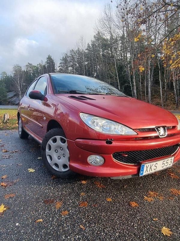 Begagnad 2006 Peugeot 206 Halvkombi | 13 000 kr (Bra pris) - Bild 1/4