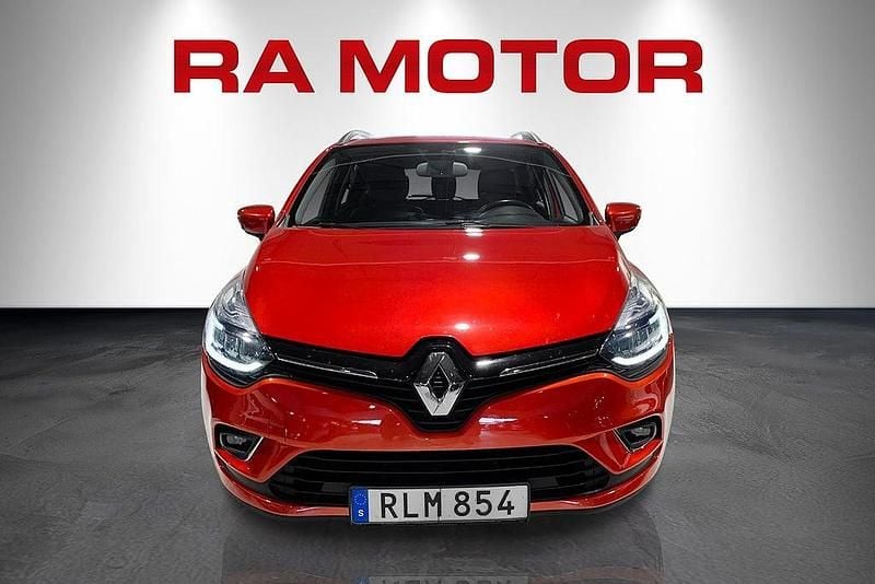 Begagnad Renault Clio GrandTour 118 HK (86 kW) 2017 Röd Kombi