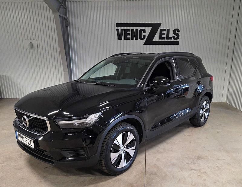 Svart Begagnad 2020 Volvo XC40 SUV | 289 000 kr (Lite dyr) - Bild 1/4
