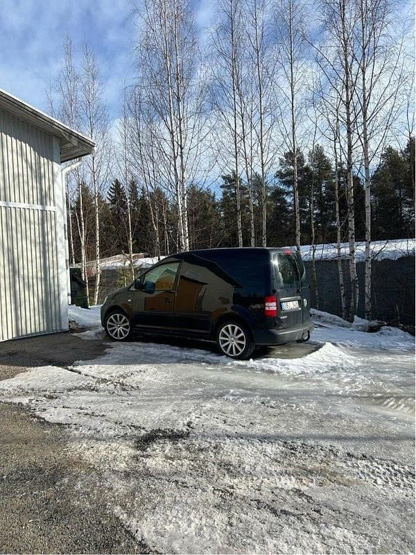 Svart Begagnad 2014 VW Caddy Minibuss | 55 000 kr (Marknadspris) - Bild 1/2