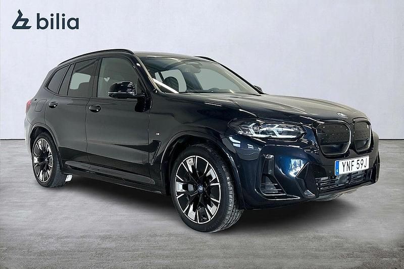 Begagnad BMW iX3 M Sport 210 kW (286 HK) 2022 Svart SUV