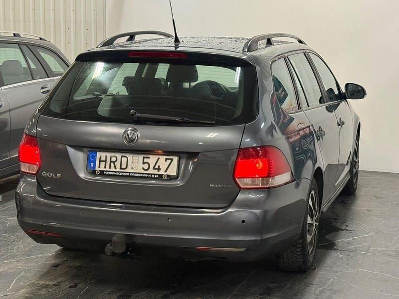 Begagnad VW Golf VI 102 HK (75 kW) 2009 Grå Halvkombi