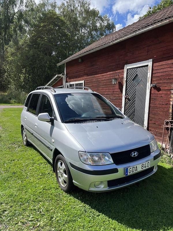 Silver Begagnad 2007 Hyundai Matrix Minibuss | 22 000 kr (Lite dyr) - Bild 1/4