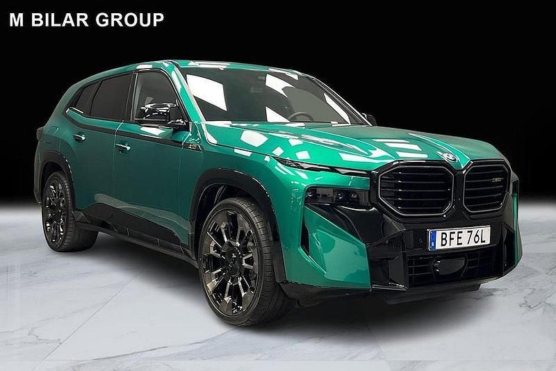 Grön Begagnad 2024 BMW XM Comfort Edition SUV | 1 699 000 kr - Bild 1/4