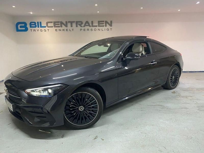 Grå Begagnad 2024 Mercedes CLE300 AMG line Sportkupé | 629 900 kr - Bild 1/4