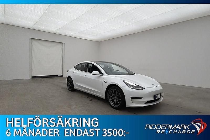 Begagnad Tesla Model 3 Standard Range Plus 239 kW (325 HK) 2020 Vit Sedan