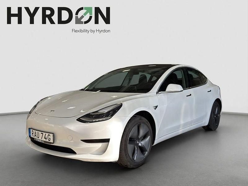 Vit Begagnad 2019 Tesla Model 3 Standard Range Plus Sedan | 239 000 kr (Marknadspris) - Bild 1/4