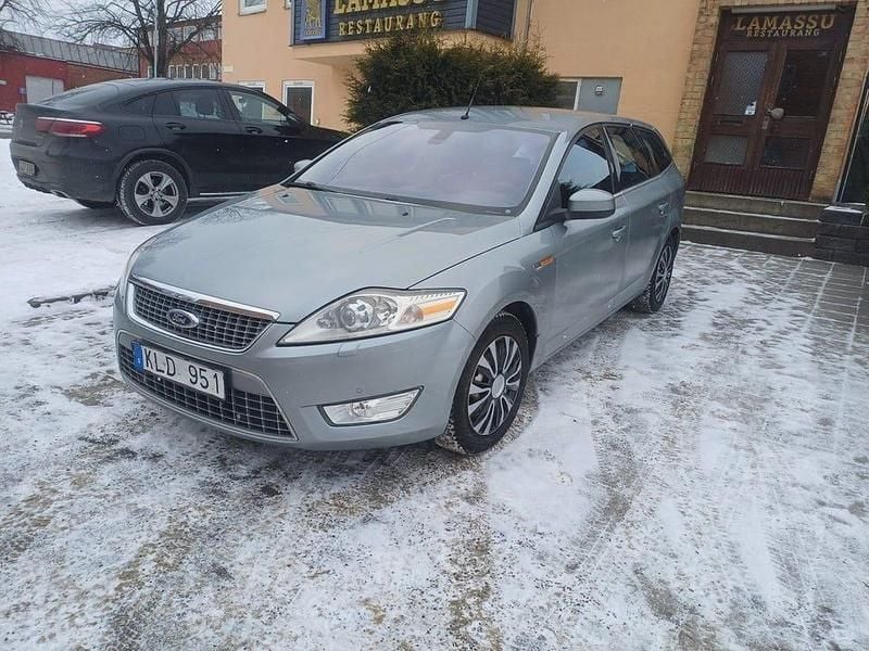Grå Begagnad 2008 Ford Mondeo Titanium Kombi | 38 000 kr (Marknadspris) - Bild 1/4