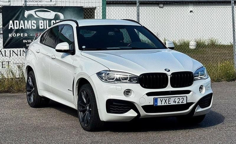 Vit Begagnad 2017 BMW X6 M Sport SUV | 434 800 kr (Lite dyr) - Bild 1/4