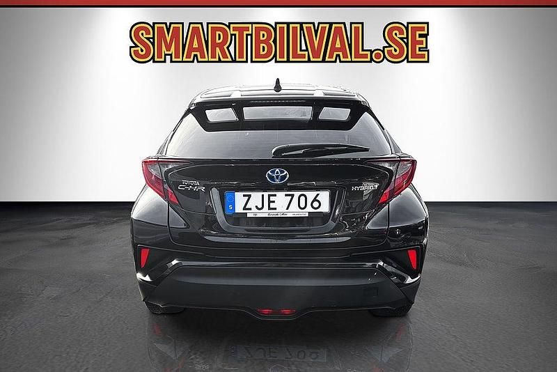 Begagnad Toyota C-HR Active 98 HK (72 kW) 2022 Svart SUV