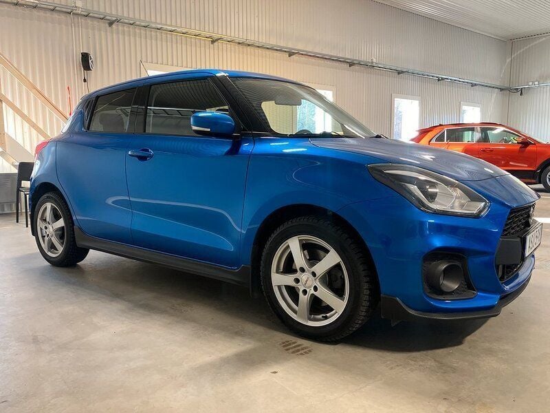 Blå Begagnad 2018 Suzuki Swift Sport Halvkombi | 128 000 kr (Bra pris) - Bild 1/4