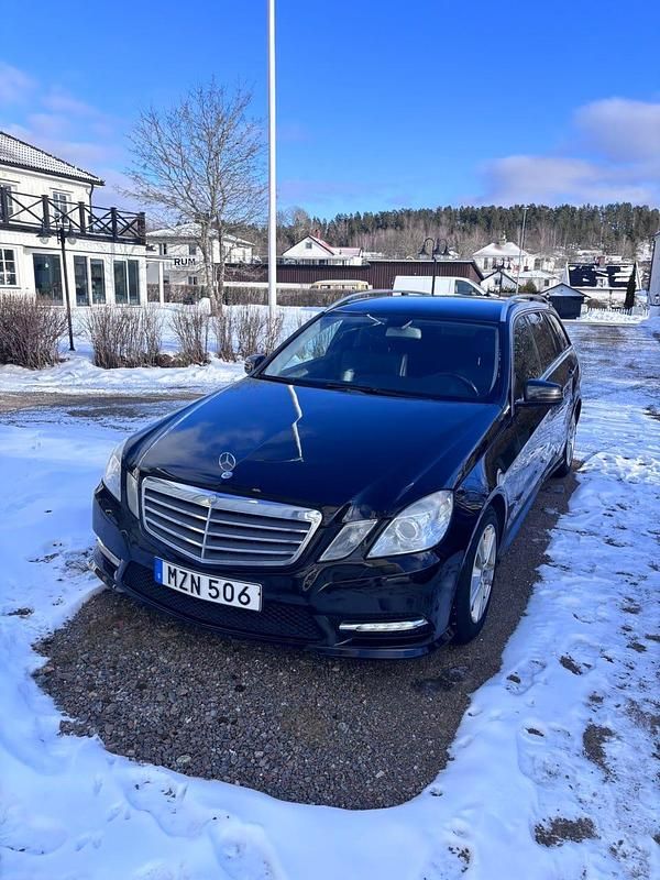 Begagnad Mercedes E220 170 HK (125 kW) 2013