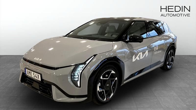 Begagnad Kia EV4 GT-Line 150 kW (204 HK) 2025 Grå Halvkombi