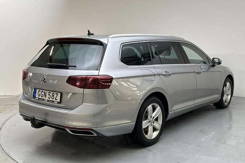 Begagnad VW Passat GTE 218 HK (160 kW) 2020 Silver