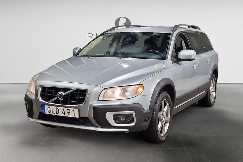 Silver Begagnad 2008 Volvo XC70 Momentum Kombi | 64 900 kr (Bra pris) - Bild 1/3