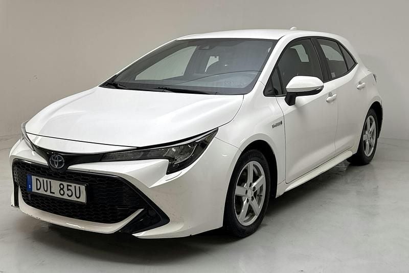 Vit Begagnad 2020 Toyota Corolla Active | 135 000 kr (Bra pris) - Bild 1/4