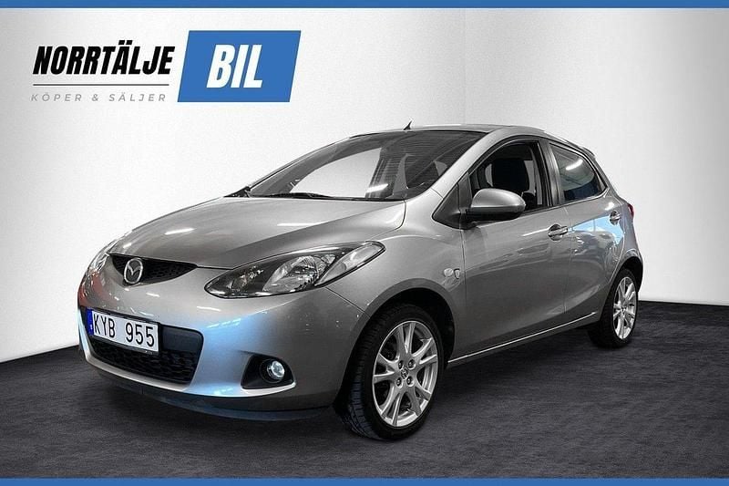 Grå Begagnad 2010 Mazda 2 Halvkombi | 54 900 kr (Marknadspris) - Bild 1/3