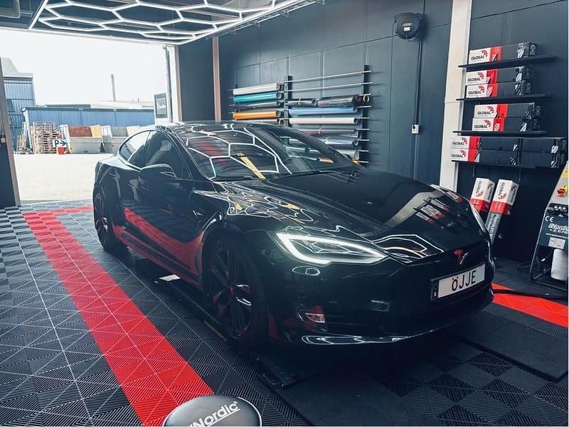 Begagnad Tesla Model S 386 kW (525 HK) 2018 Halvkombi