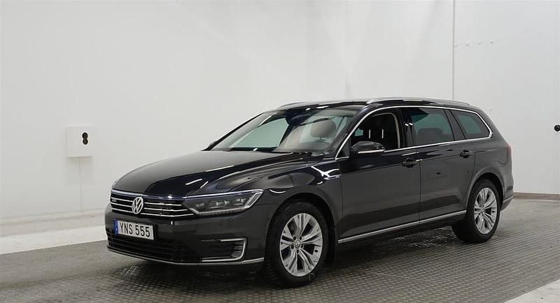 Begagnad VW Passat GTE 218 HK (160 kW) 2018 Kombi