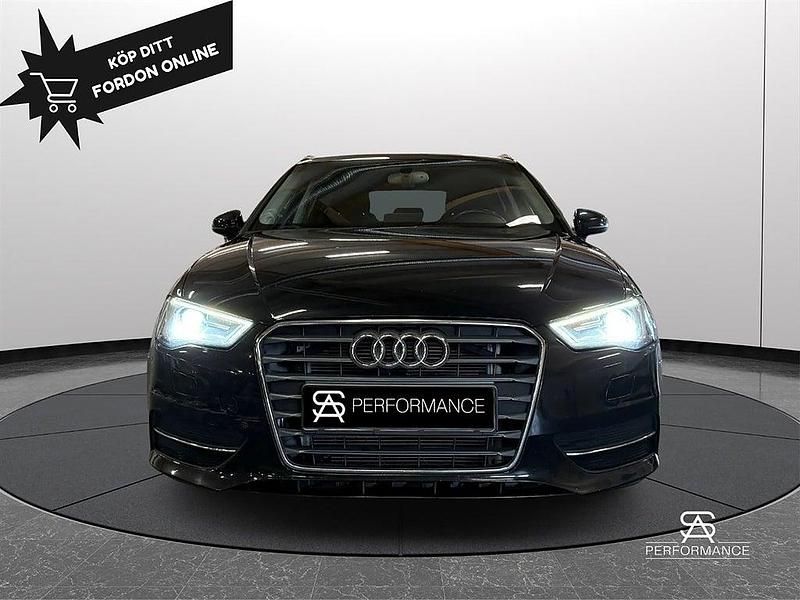 Begagnad Audi A3 Sportback Attraction 110 HK (80 kW) 2015 Svart Halvkombi