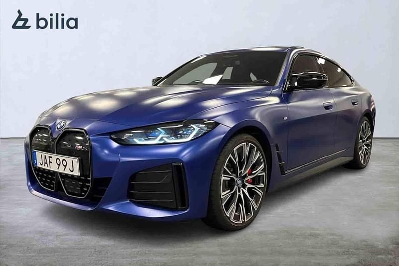 Blå Begagnad 2023 BMW i4 Sedan | 509 000 kr (Dyr) - Bild 1/1
