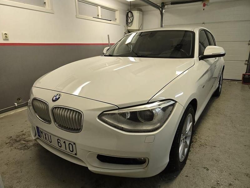 Begagnad BMW 120 184 HK (135 kW) 2013 Halvkombi