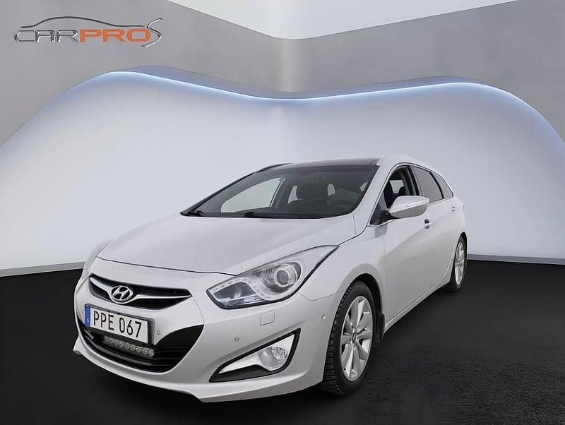 Begagnad Hyundai i40 136 HK (100 kW) 2014 Silver Kombi