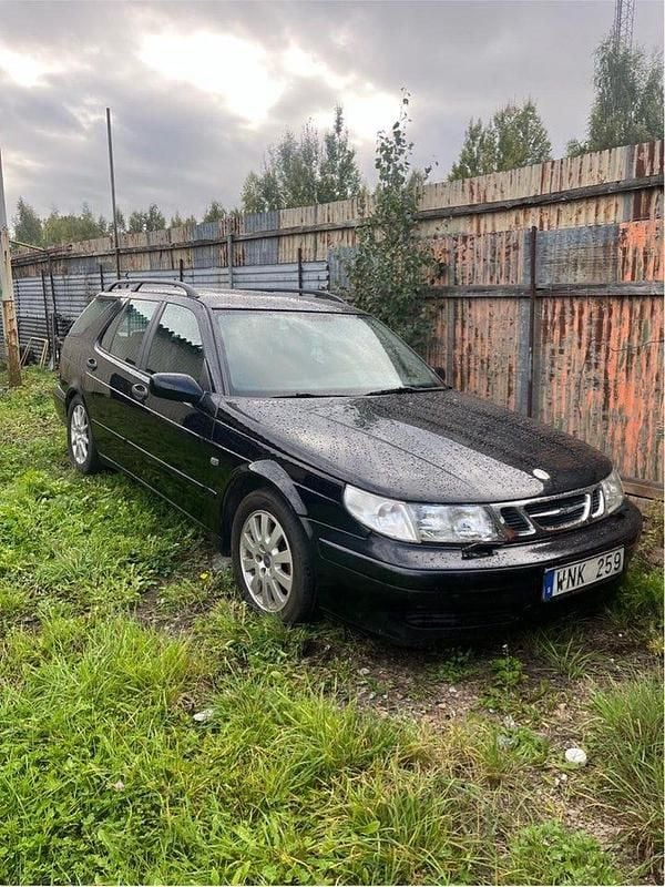 Begagnad 1999 Saab 9-5 Kombi | 25 000 kr - Bild 1/4