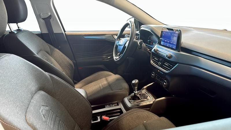 Begagnad Ford Focus Active 125 HK (91 kW) 2021 Grå