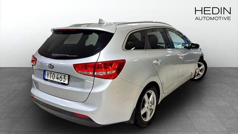 Begagnad Kia Ceed 135 HK (99 kW) 2018 Grå Halvkombi