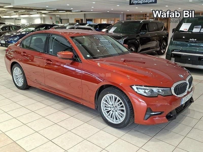 Begagnad BMW 330 184 HK (135 kW) 2021 Orange