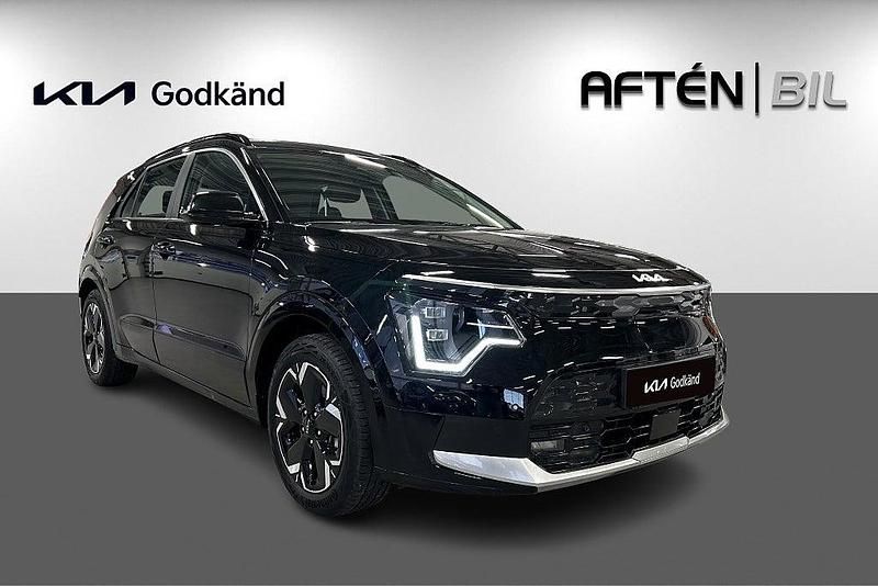 Svart Begagnad 2022 Kia e-Niro SUV | 309 000 kr (Marknadspris) - Bild 1/3