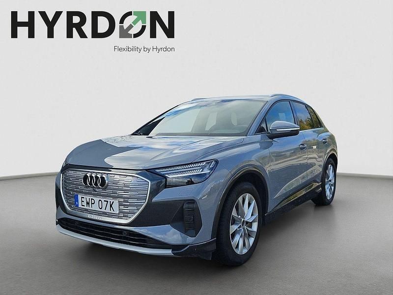 Grå Begagnad 2023 Audi Q4 e-tron Comfort SUV | 469 000 kr (Dyr) - Bild 1/4