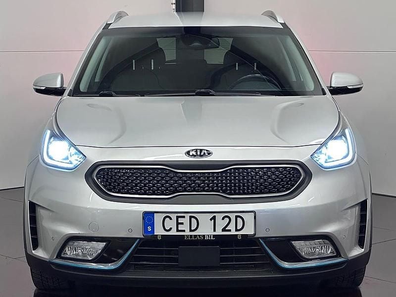 Begagnad Kia Niro Advance 105 HK (77 kW) 2019 Grå SUV