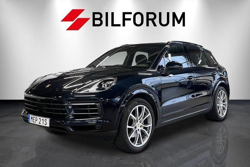 Blå Begagnad 2023 Porsche Cayenne Platinum Edition SUV | 739 900 kr - Bild 1/4