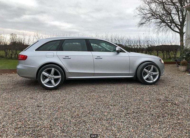 Silver Begagnad 2009 Audi A4 Kombi | 45 000 kr (Marknadspris) - Bild 1/4