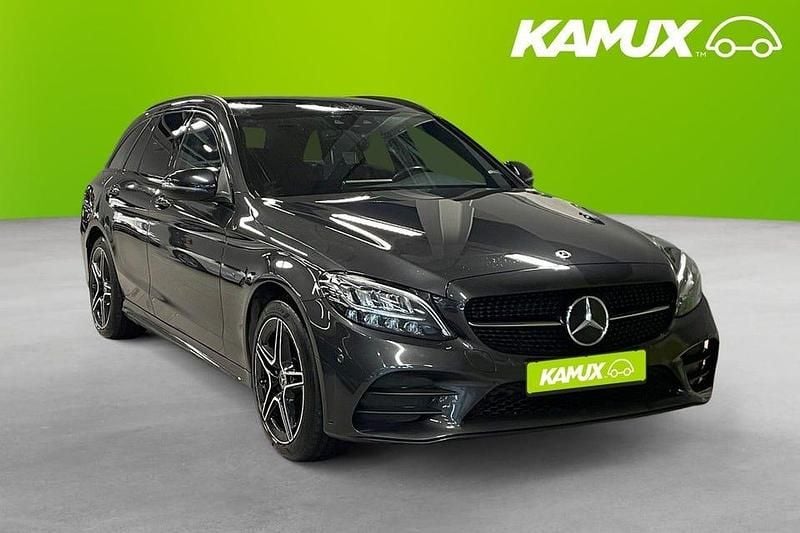 Grå Begagnad 2021 Mercedes C300 AMG Kombi | 269 700 kr (Marknadspris) - Bild 1/3