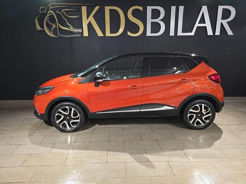 Flerfärgad Begagnad 2016 Renault Captur Dynamique SUV | 89 500 kr (Lite dyr) - Bild 1/4