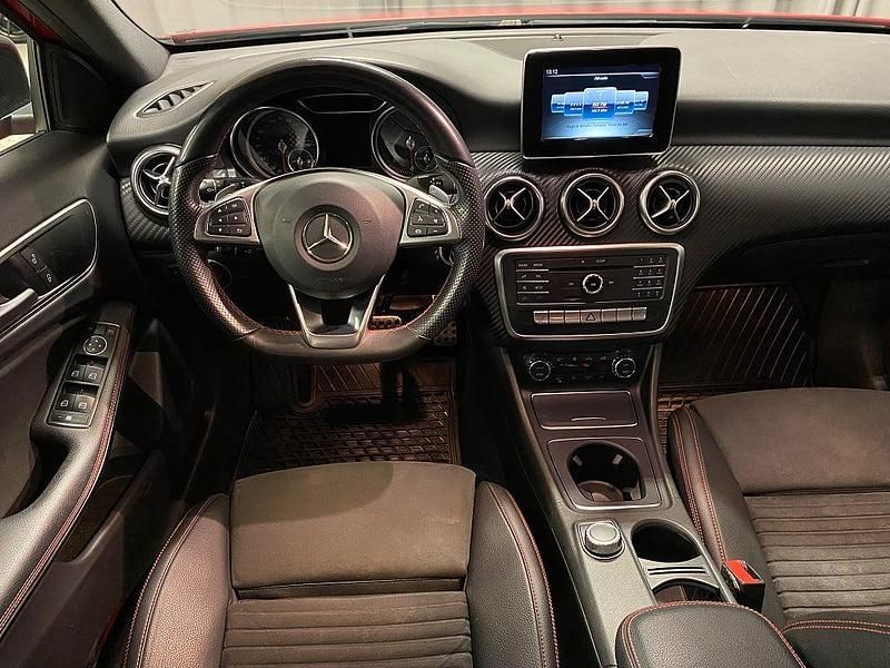 Begagnad Mercedes A180 AMG 109 HK (80 kW) 2016 Röd Halvkombi