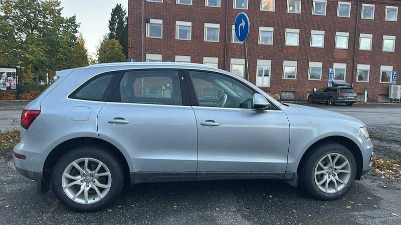 Silver Begagnad 2014 Audi Q5 SUV | 130 000 kr (Bra pris) - Bild 1/4
