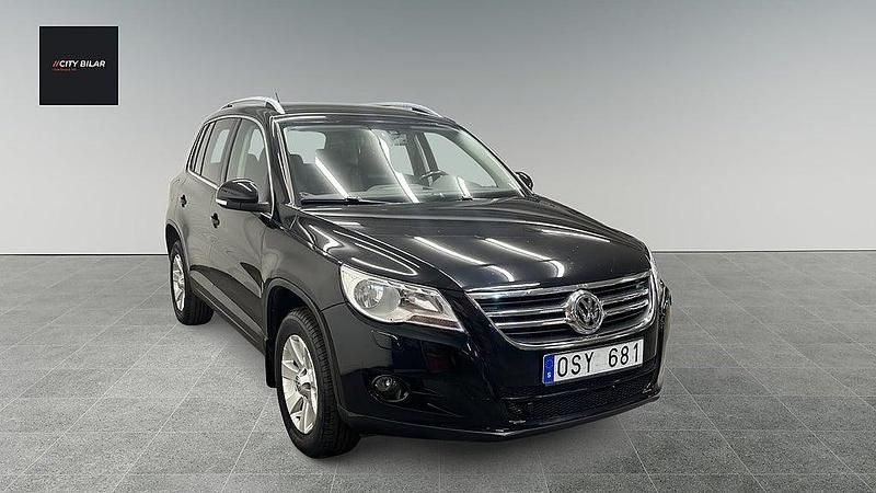 Begagnad VW Tiguan 170 HK (125 kW) 2008 Svart SUV