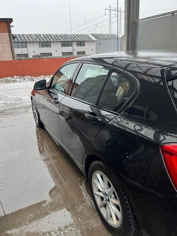 Begagnad BMW 118 136 HK (100 kW) 2019 Halvkombi