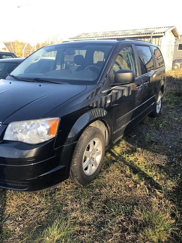 Svart Begagnad 2010 Chrysler Grand Voyager Minibuss | 68 000 kr (Superpris) - Bild 1/4